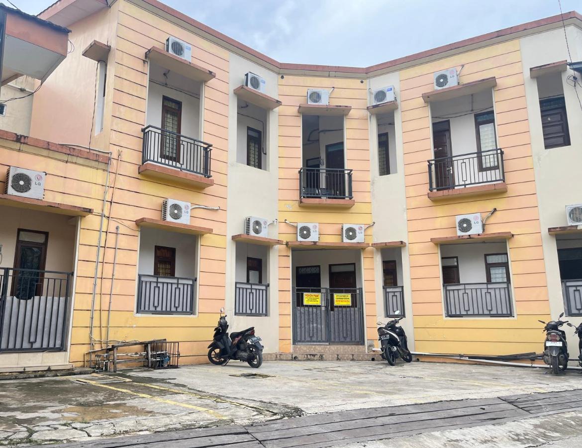 Oyo 93380 Penginapan Mangkoe Barokah Tanah Grogot Exteriör bild