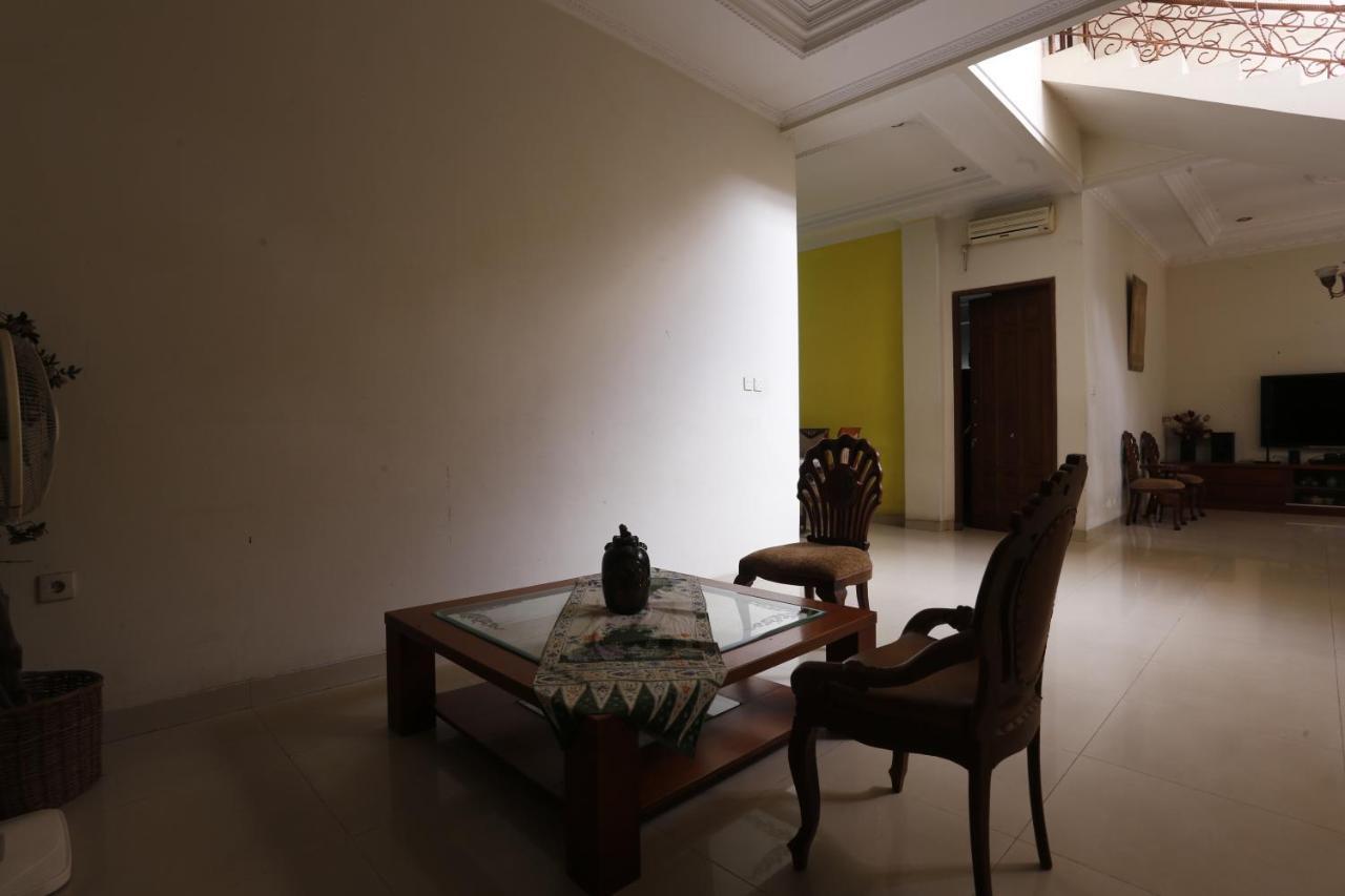 Oyo 93380 Penginapan Mangkoe Barokah Tanah Grogot Exteriör bild