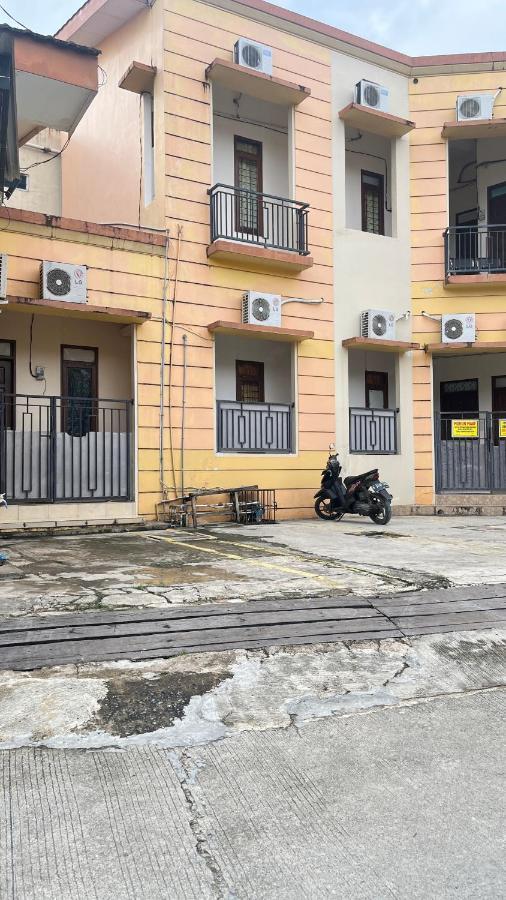 Oyo 93380 Penginapan Mangkoe Barokah Tanah Grogot Exteriör bild