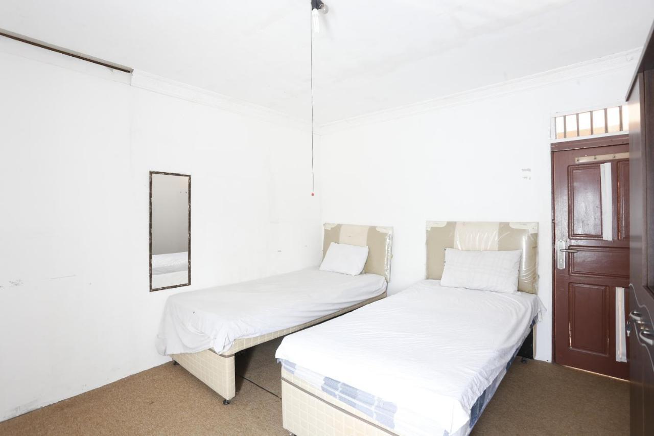Oyo 93380 Penginapan Mangkoe Barokah Tanah Grogot Exteriör bild